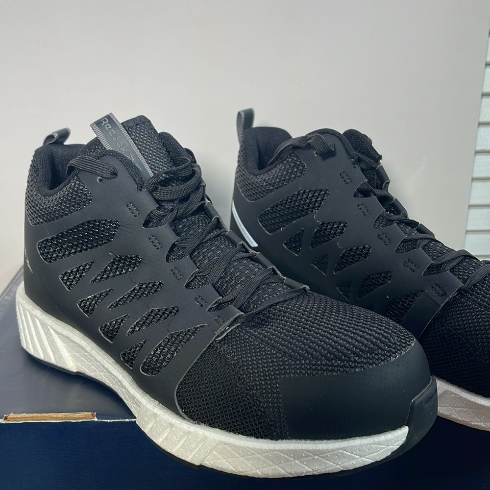 NEW: Reebok Work Men's RB4316 Fusion Flexweave Safety CompositeToe Size: 9.5
